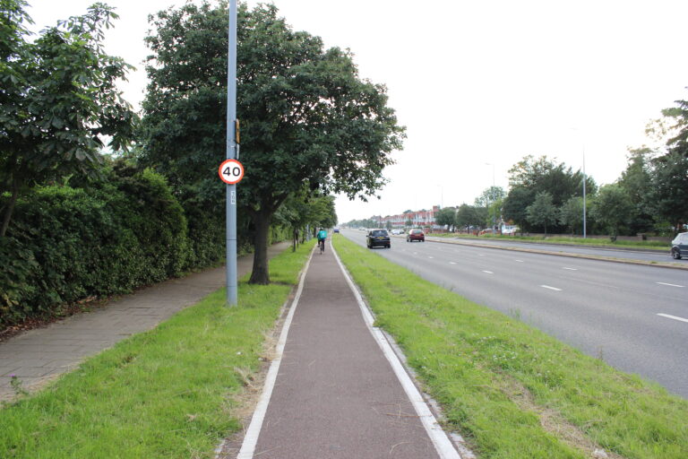 A4 Cycle Path (westbound) near Osterley